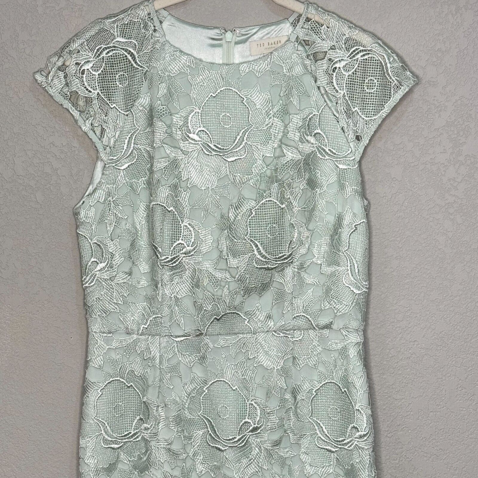 Ted Baker Raenna Lace Fitted Midi Dress Cap Sleeve Approx Size 4 - 6 TB 2