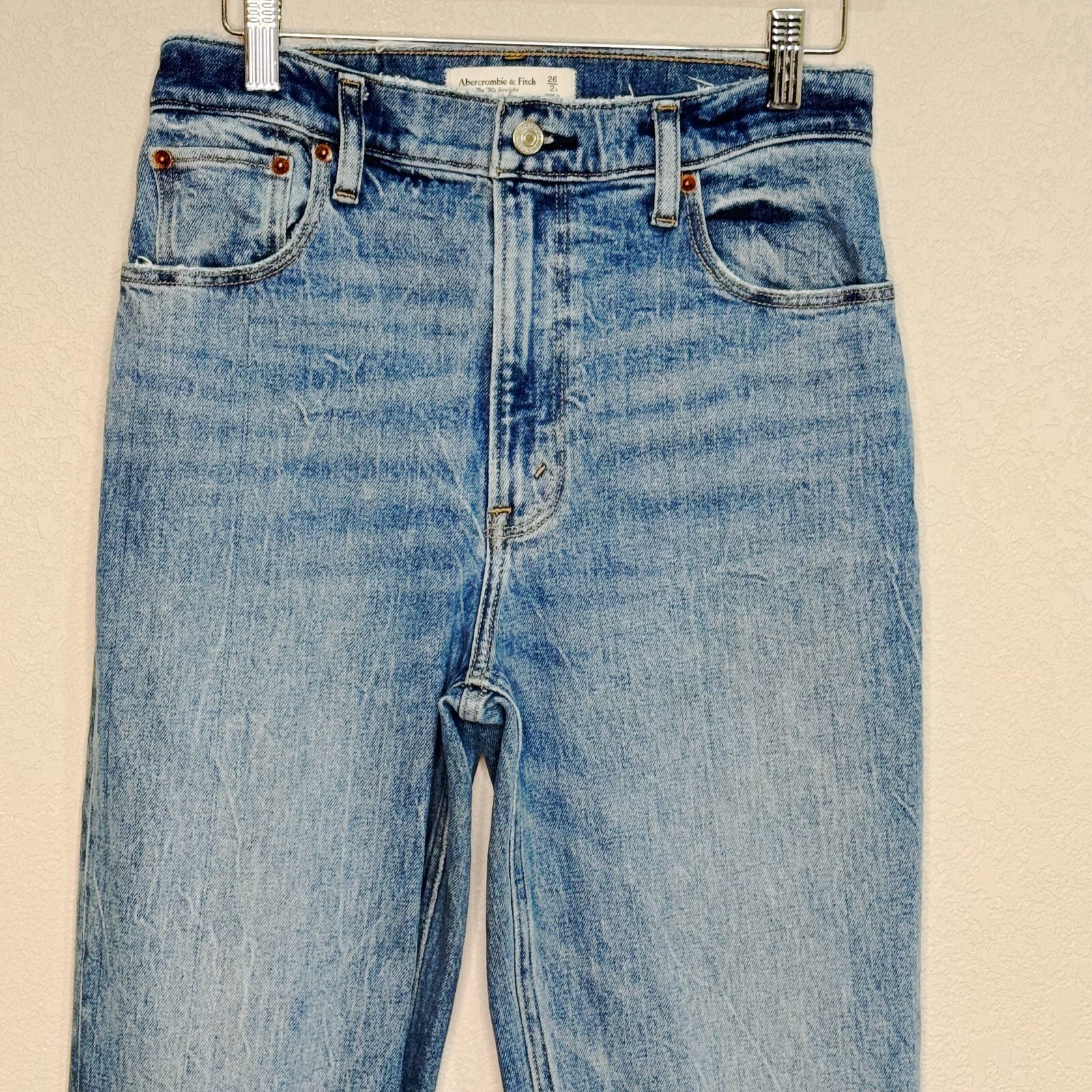 Abercrombie Ultra High Rise Jeans Size 26 Blue The 90's Straight