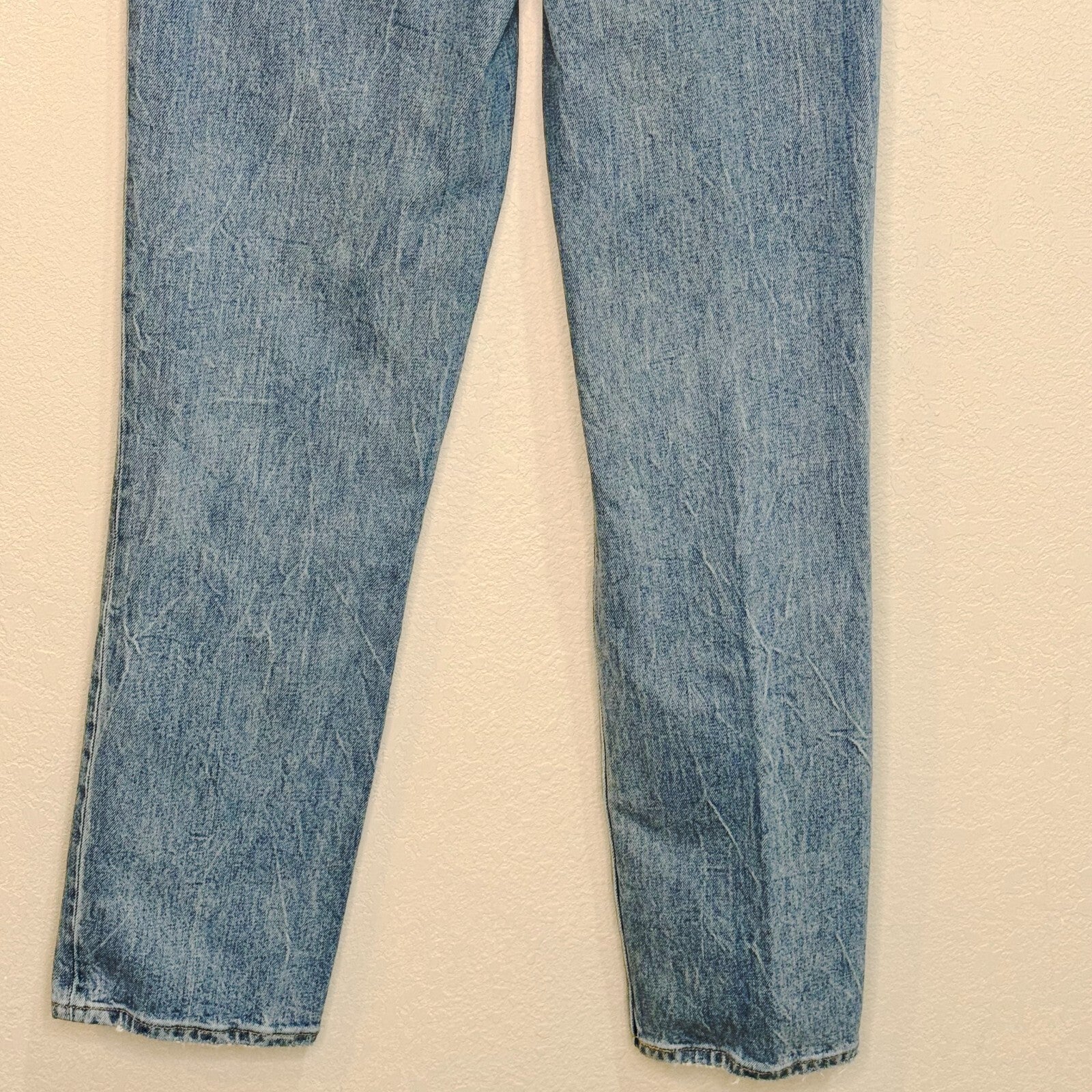 Abercrombie Ultra High Rise Jeans Size 26 Blue The 90's Straight