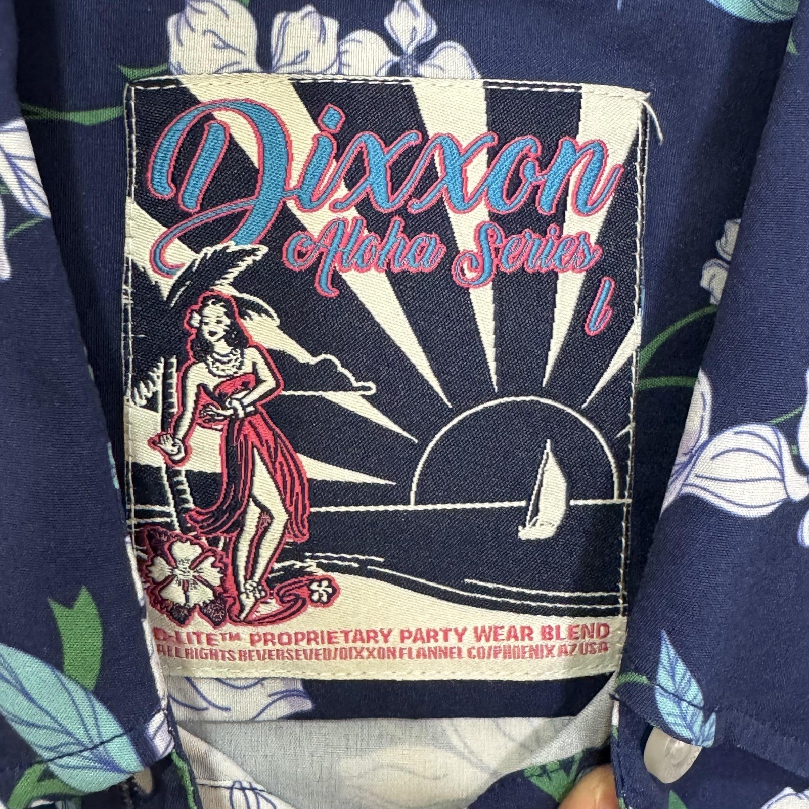 Dixxon Shirt Womens Large Navy Aloha Series Hawaiian Floral Button Up Stretch