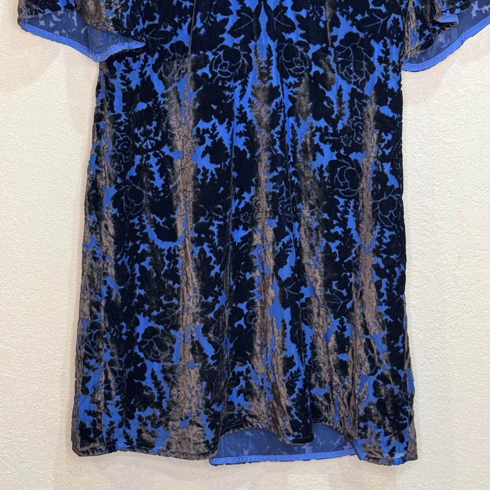 Anthropologie Womens Blue Black Floral Velvet Short Sleeve Mini Dress Size 8