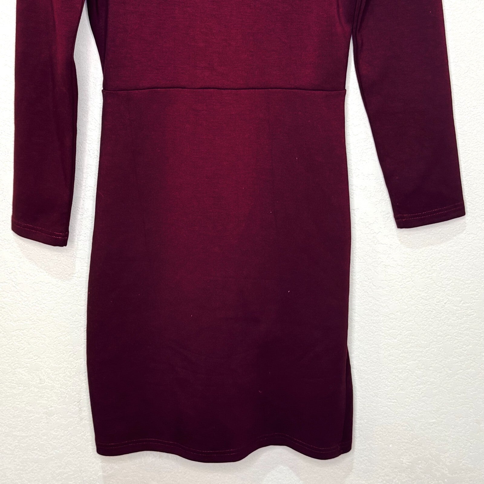 Saks Fifth Avenue Dress Size Small Burgundy Ruched Side Long Sleeve Bodycon Knit