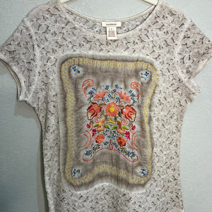 Sundance Lace Tee Embroidered Floral Front Size Small