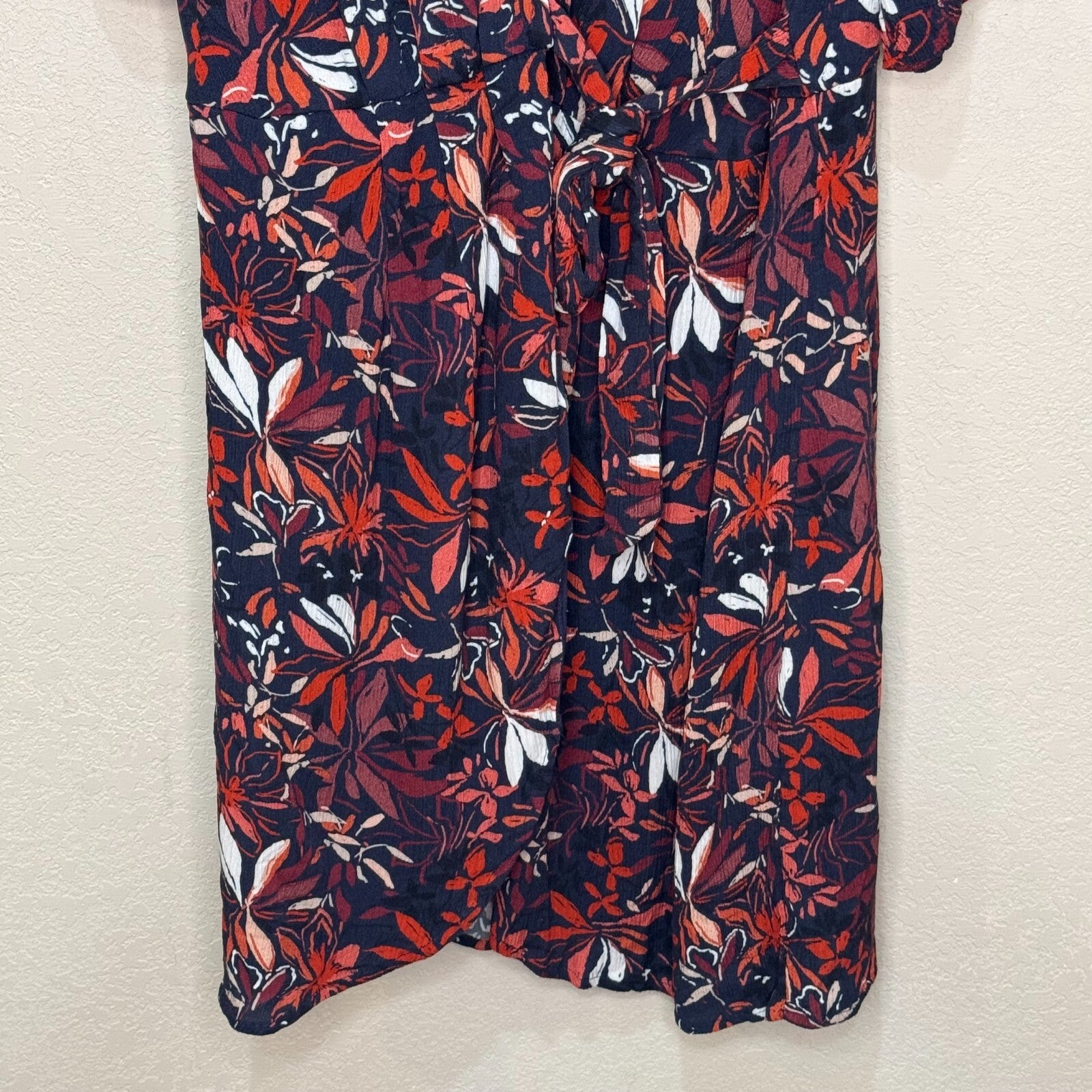 Garnet Hill Dress Size 8 Hazel Crêpe Navy Red Floral Short Sleeve Wrap