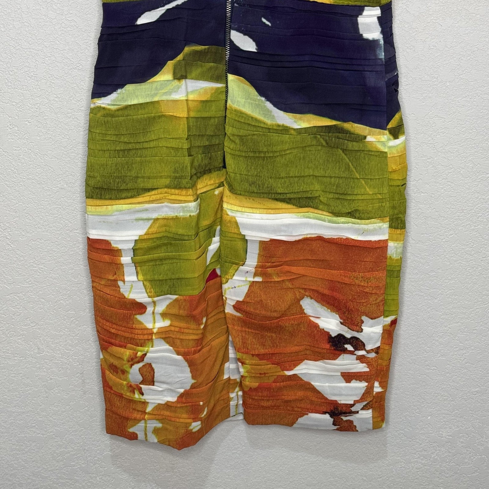 Alice + Olivia Dress Valerie 6 Multicolor Silk Sheath Sleeveless Fitted V Back
