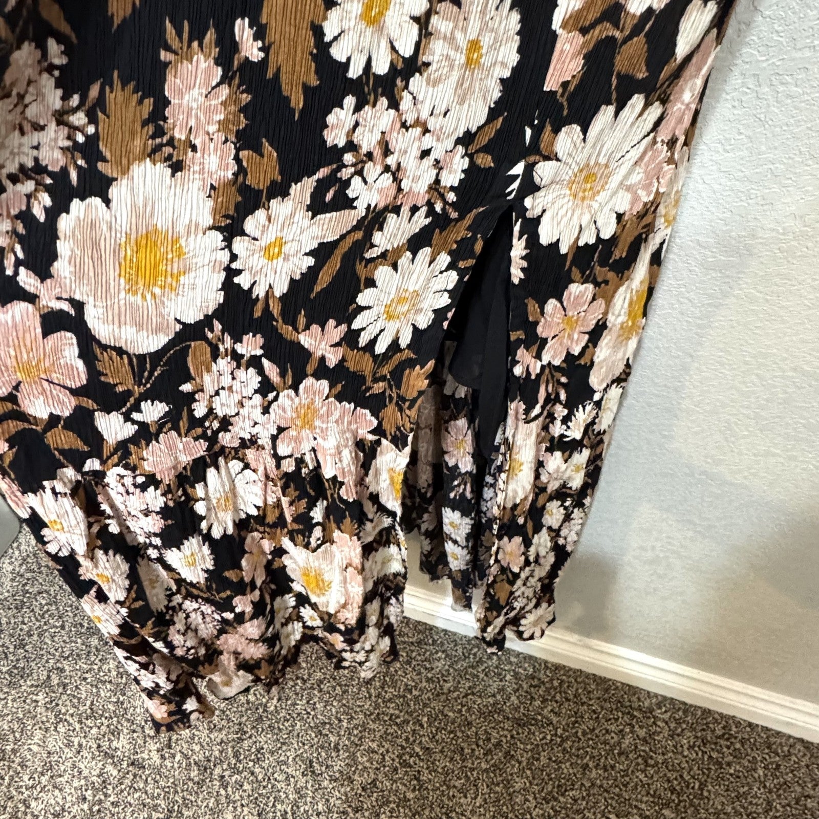 Abercrombie & Fitch Dress | Size Small | Black Floral - Flair - Style
