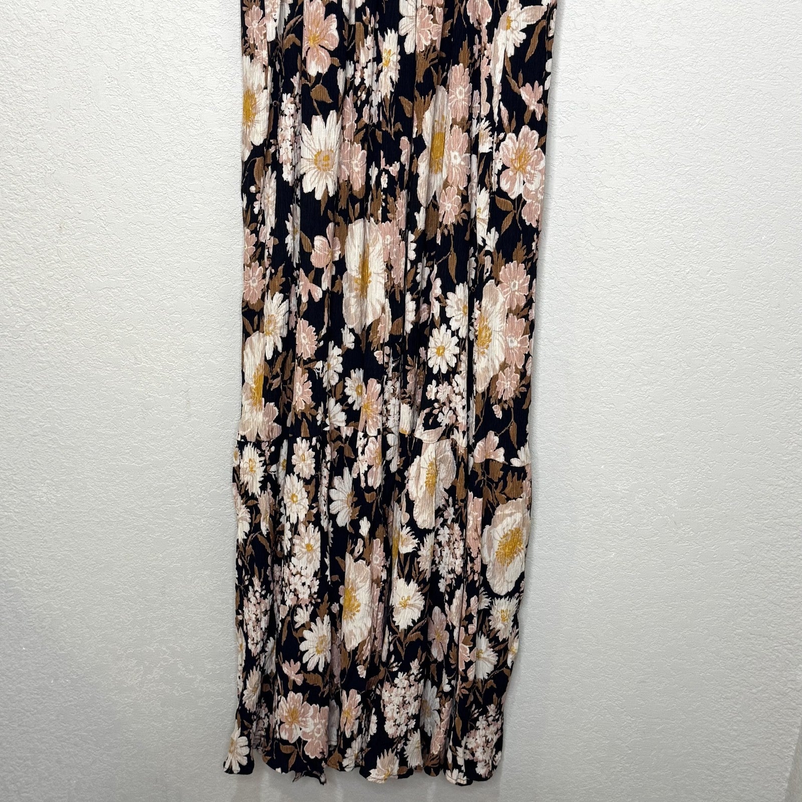Abercrombie & Fitch Dress | Size Small | Black Floral - Flair - Style