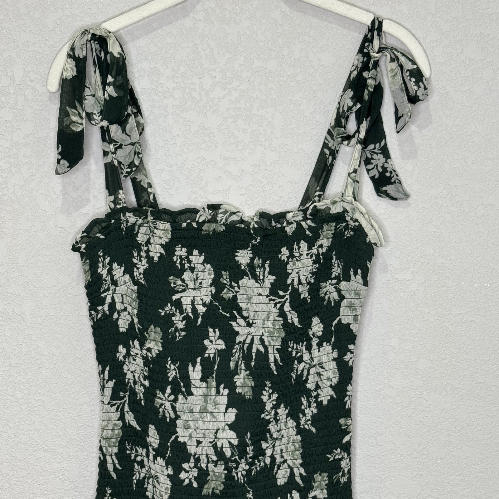 Abercrombie & Fitch Dress Womens Small Green Floral Smocked Ruffle Midi Sundress - Flair - Style