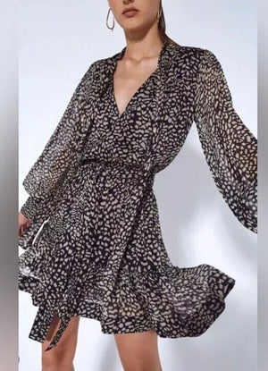 Alexis Malika Printed Georgette Mini Dress Size Medium $495 Animal Tie Neck - Flair - Style