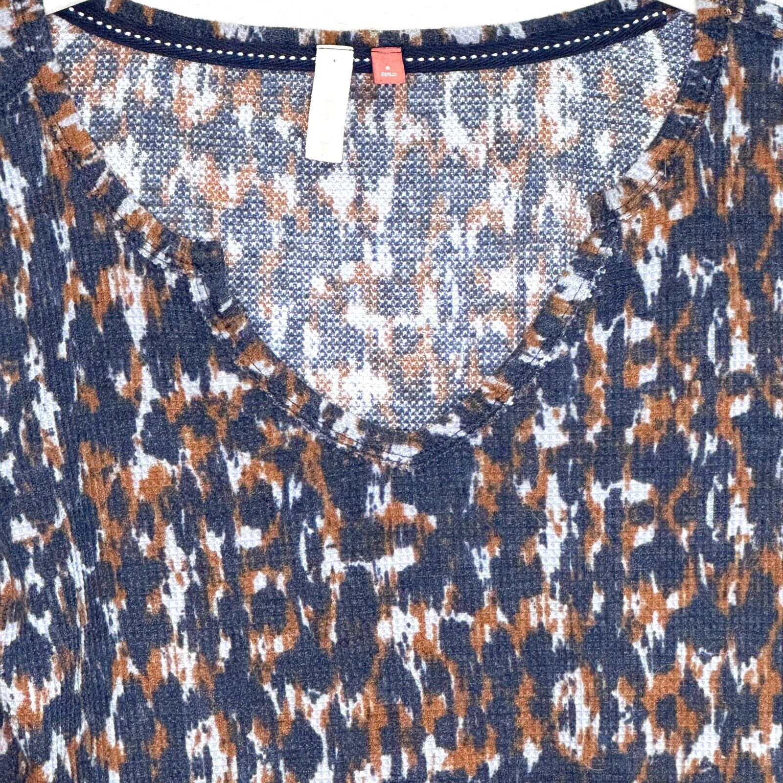Anthropologie Pilcro Thermal Top Size Small Split Neck Notched V Neck - Flair - Style
