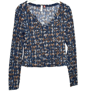 Anthropologie Pilcro Thermal Top Size Small Split Neck Notched V Neck - Flair - Style