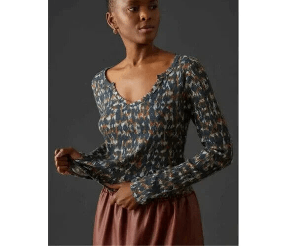 Anthropologie Pilcro Thermal Top Size Small Split Neck Notched V Neck - Flair - Style