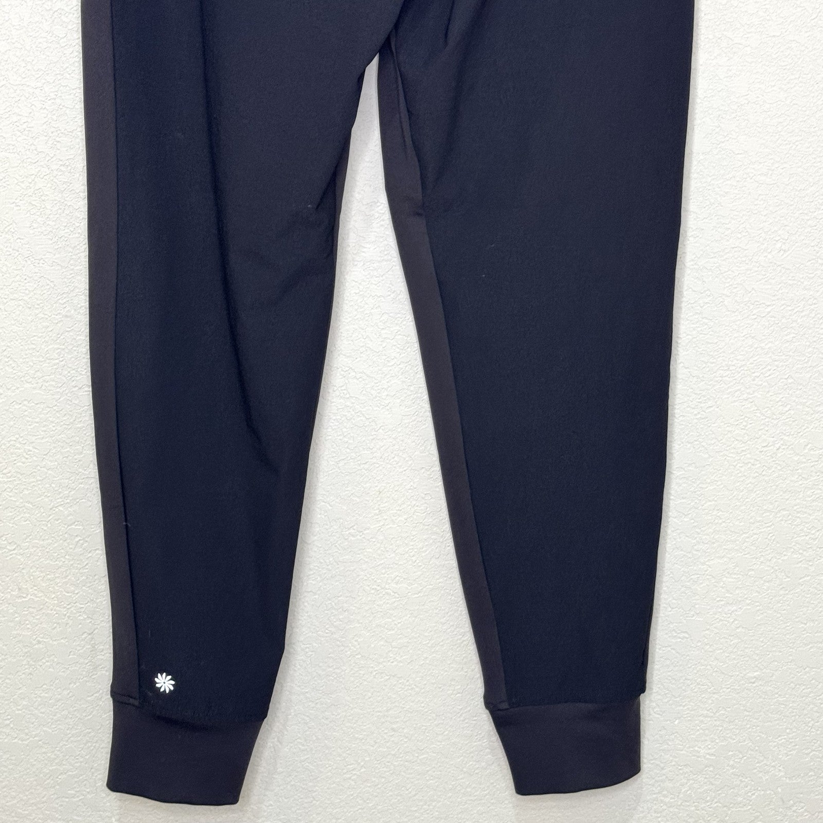Athleta Pants Womens 6 Jogger Tapered Zip Pocket Nylon Spandex FA23 Activewear - Flair - Style