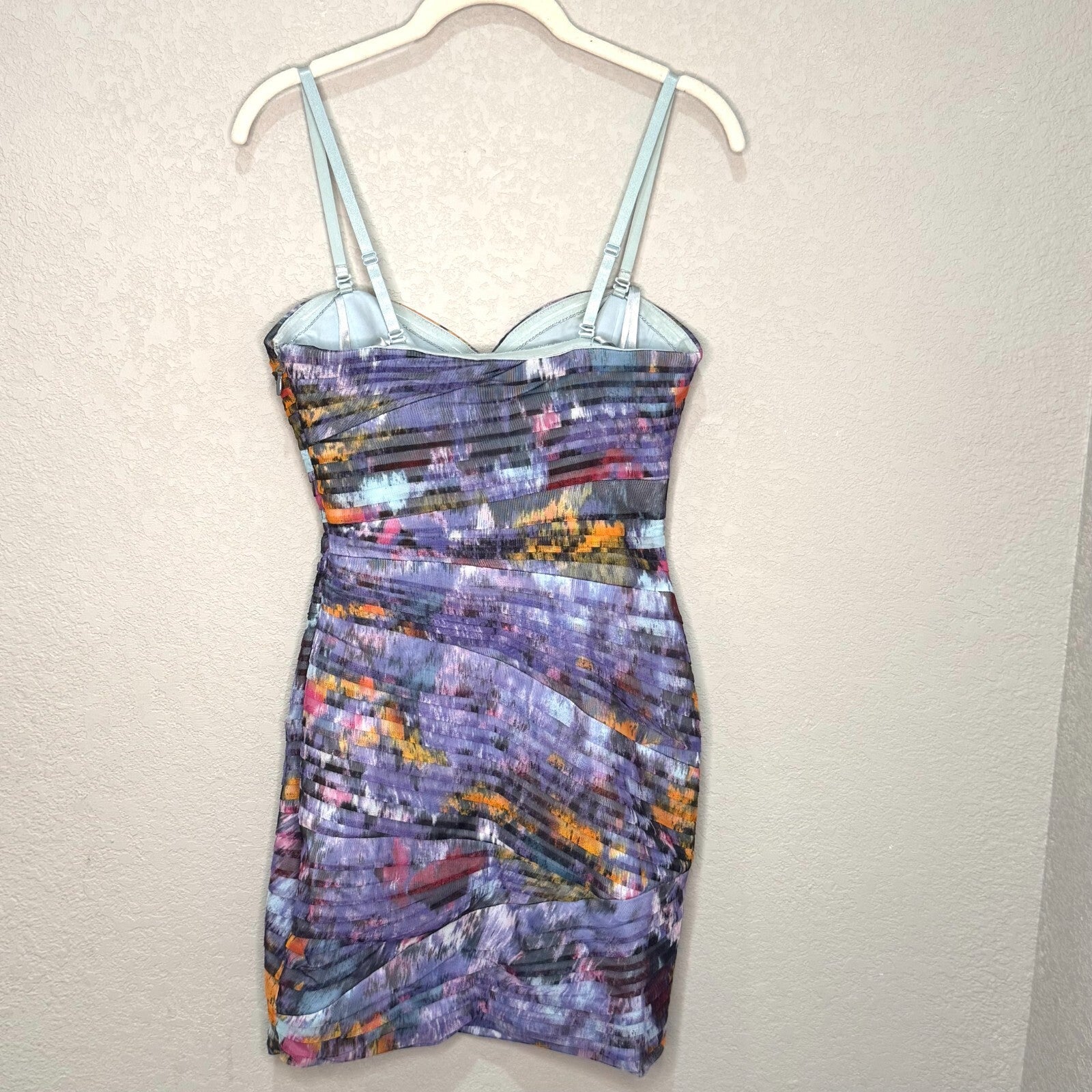 BCBGMAXAZRIA Mini Dress Size 2 Purple Watercolor Ruched Bodycon Strapless Straps - Flair - Style
