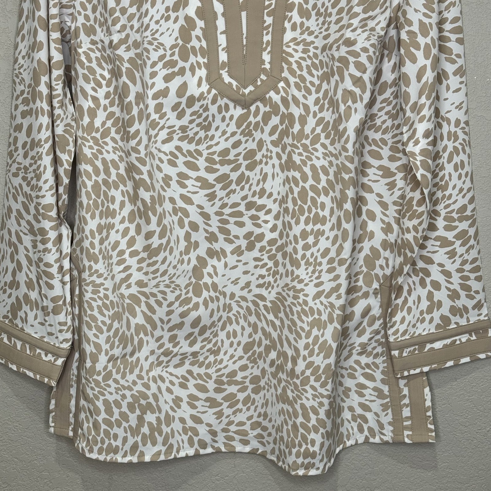 Coolibar Tunic Shirt Size Medium Animal Print UPF 50+ Sun Protection Lightweight - Flair - Style