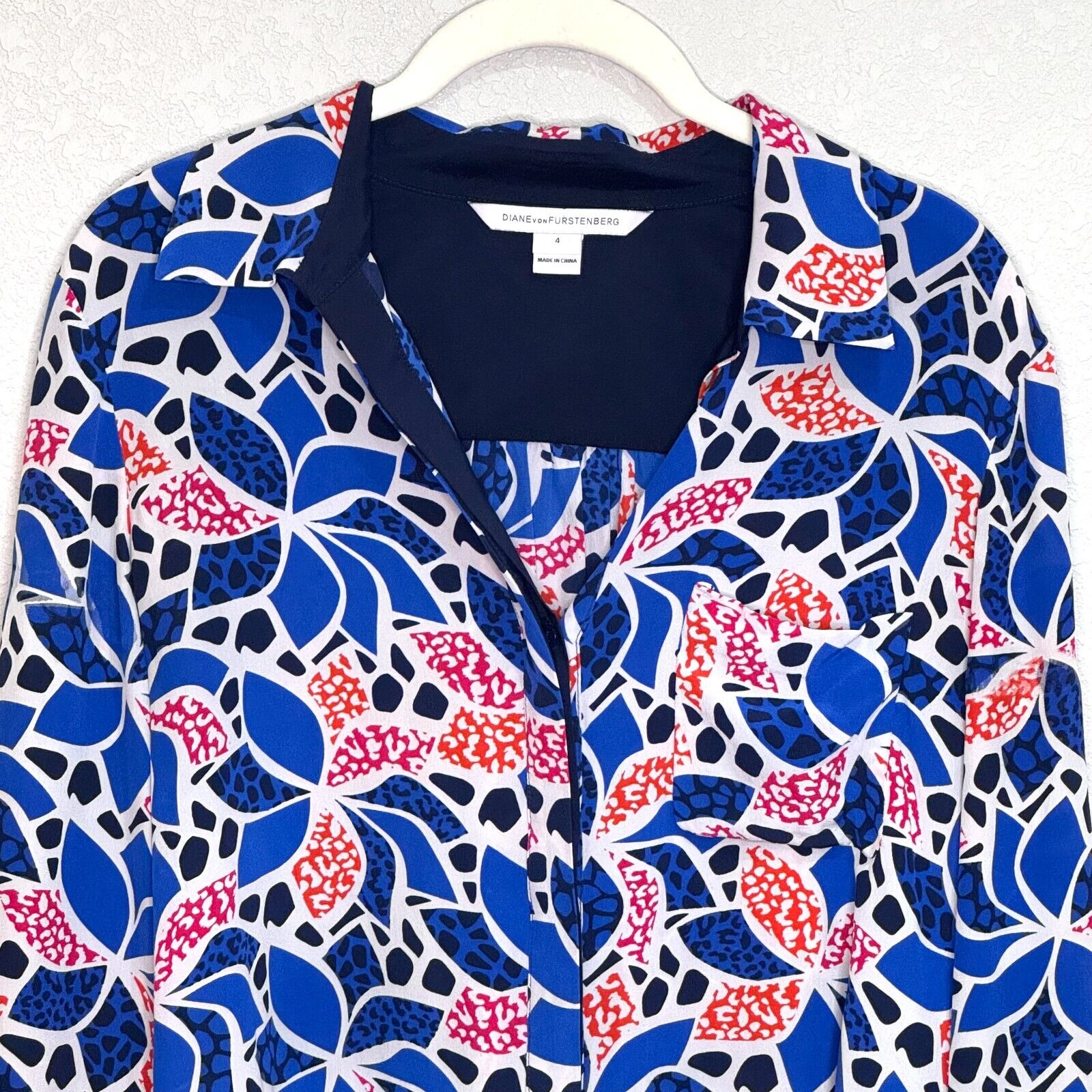 Diane Von Furstenburg DVF Blouse Shirt Size 4 Blue Silk Pattern Lorelei Two - Flair - Style