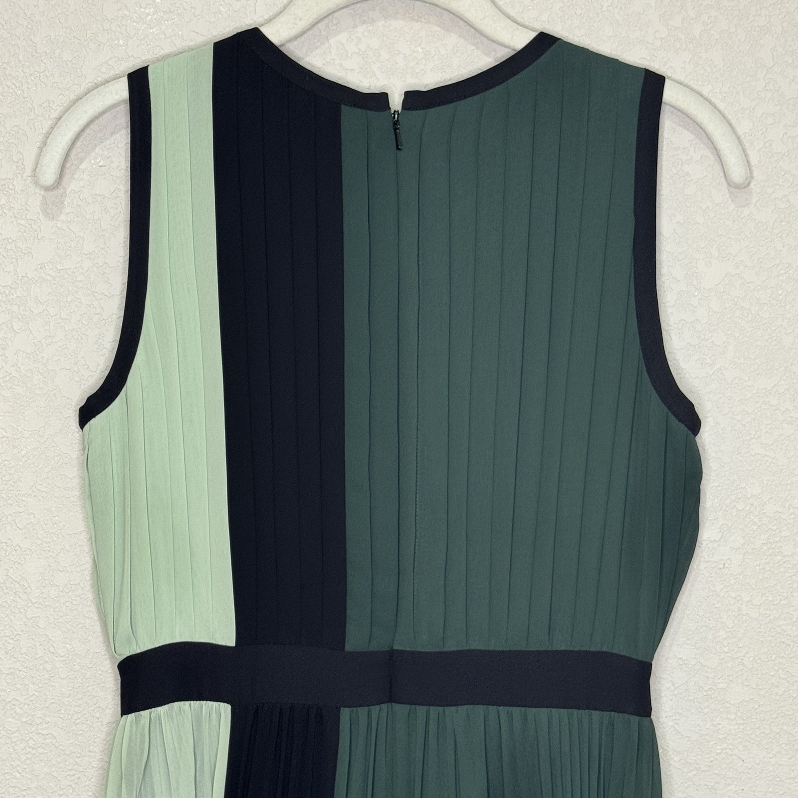 Halogen Atlantic - Pacific Dress Womens 2 Petite Black Pleated Colorblock Midi - Flair - Style