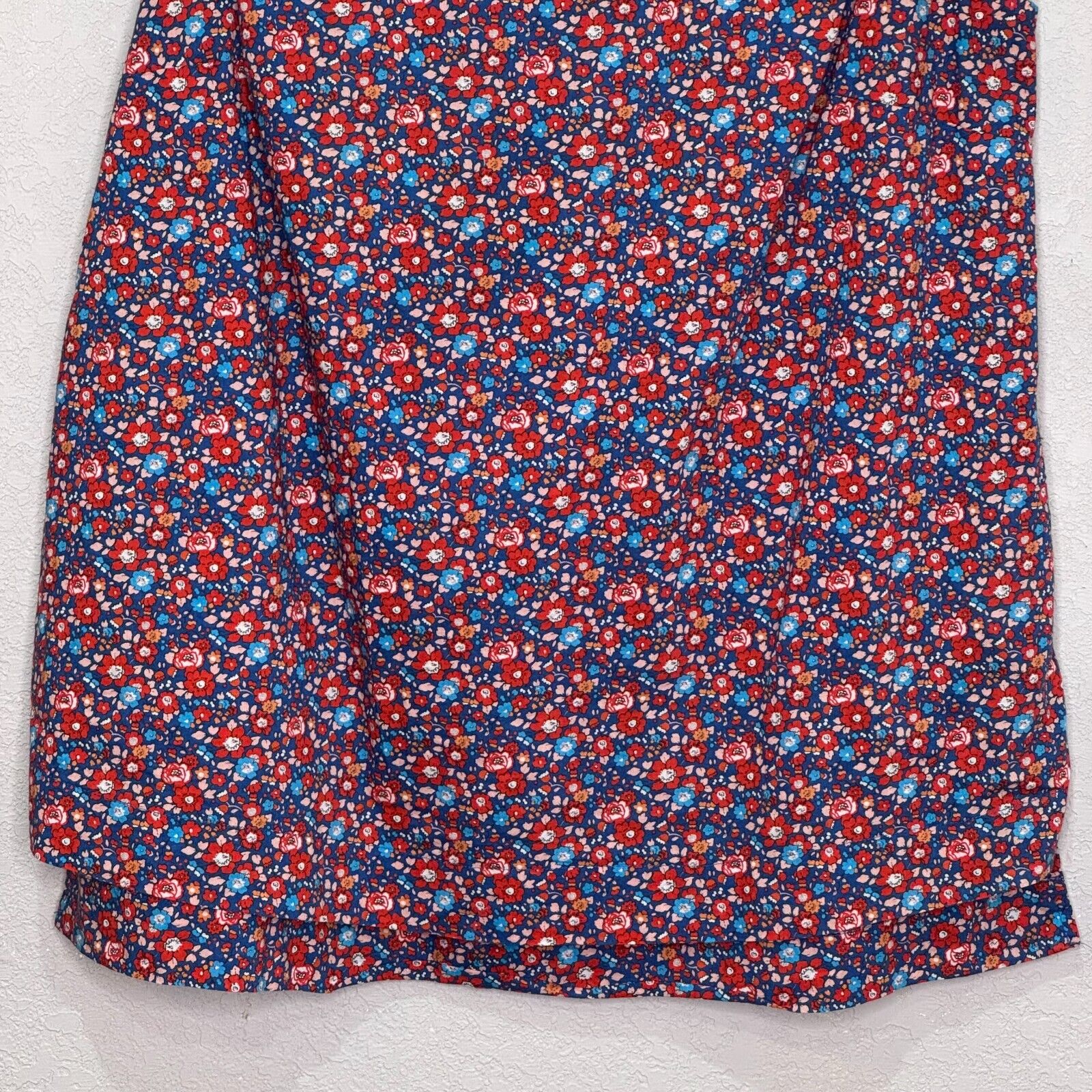 J. Crew Liberty Arts Fabric Sleeveless Tank Shirt Top Size 4 Betsy Ann Floral - Flair - Style