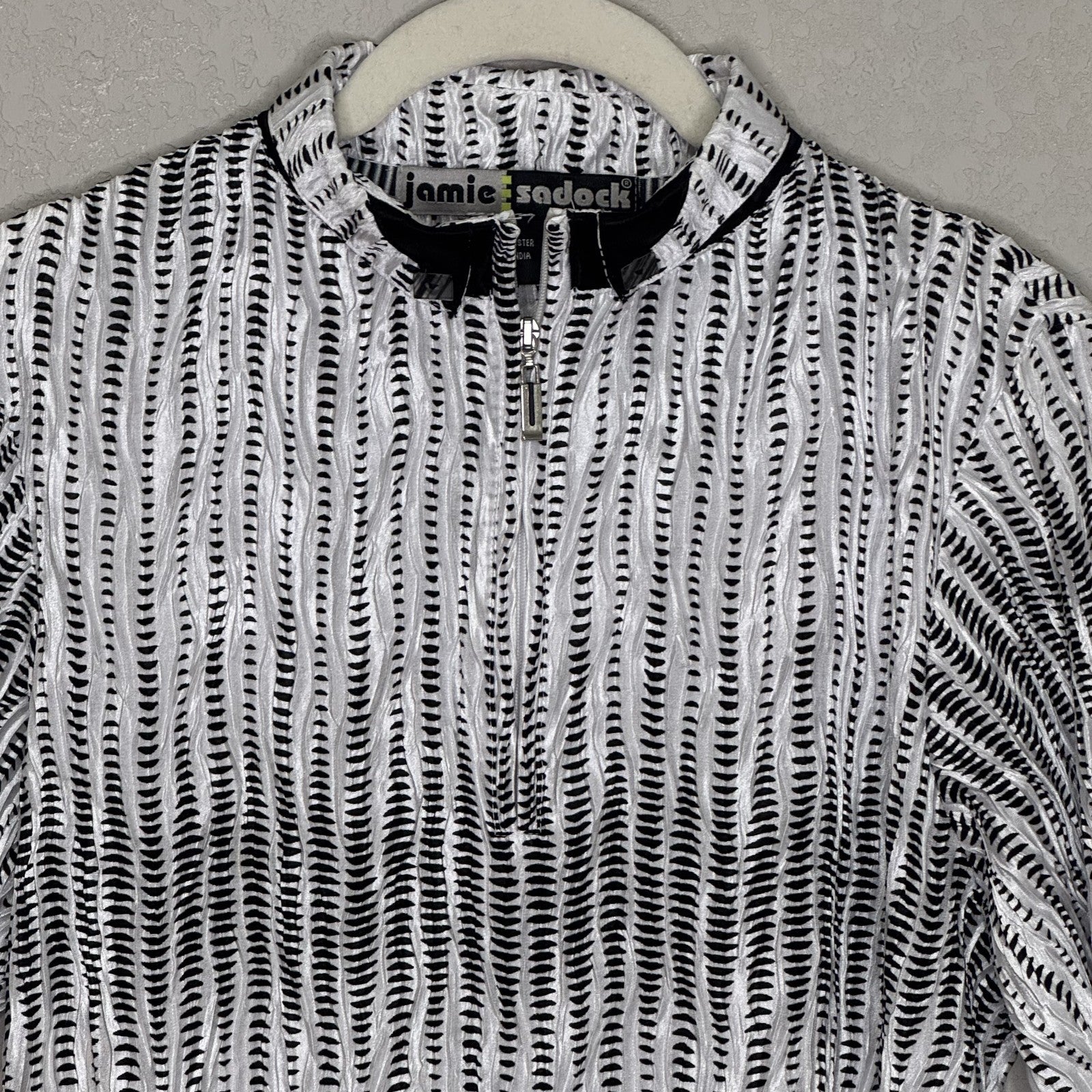 Jamie Sadock Shirt Medium Black White Textured Crinkle Short Sleeve Golf Top - Flair - Style