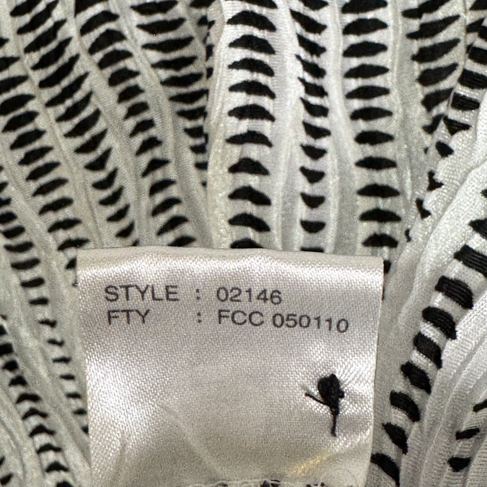 Jamie Sadock Shirt Medium Black White Textured Crinkle Short Sleeve Golf Top - Flair - Style