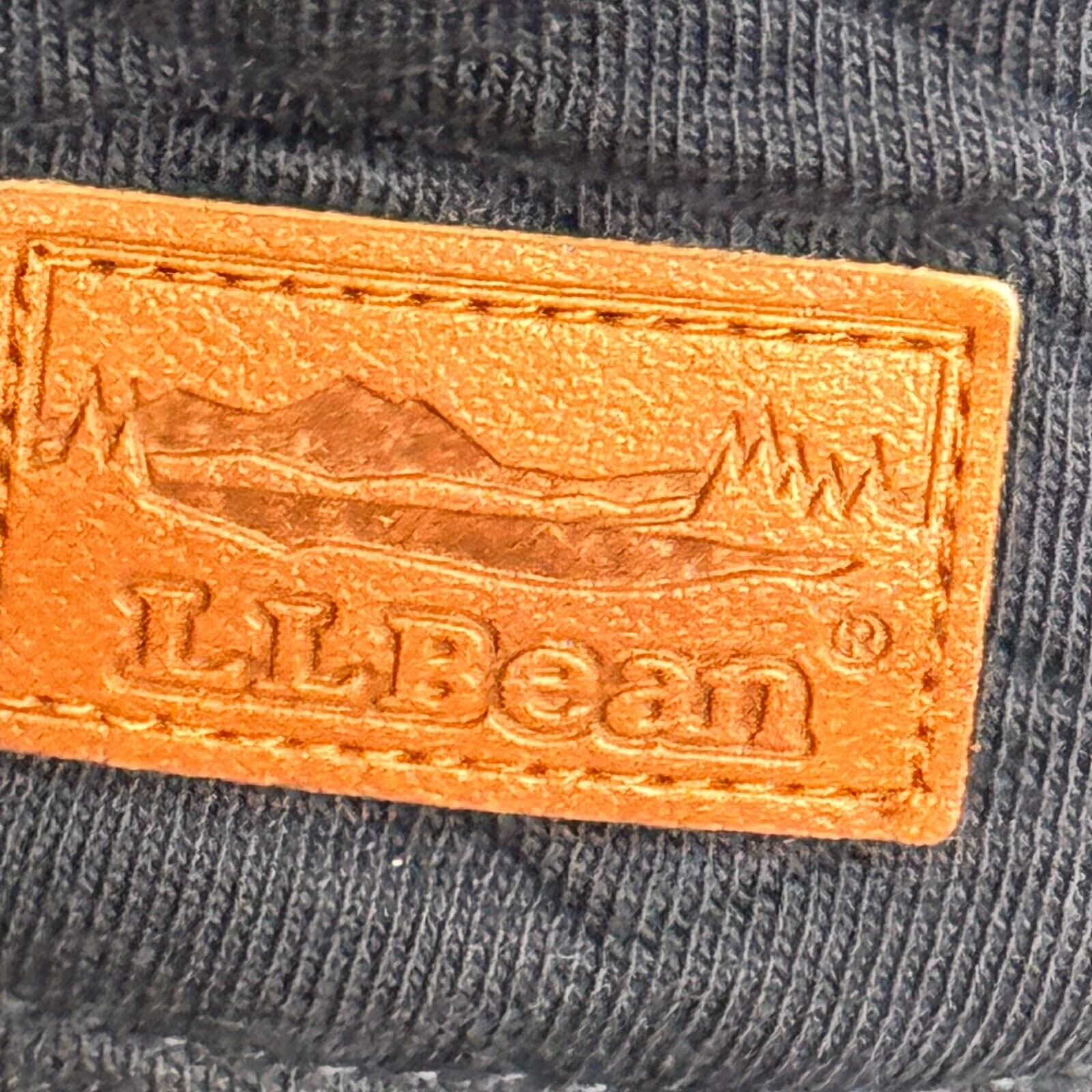 L.L. Bean Quilted 1/4 Zip Pullover Sweatshirt Size Large Navy Blue - Flair - Style