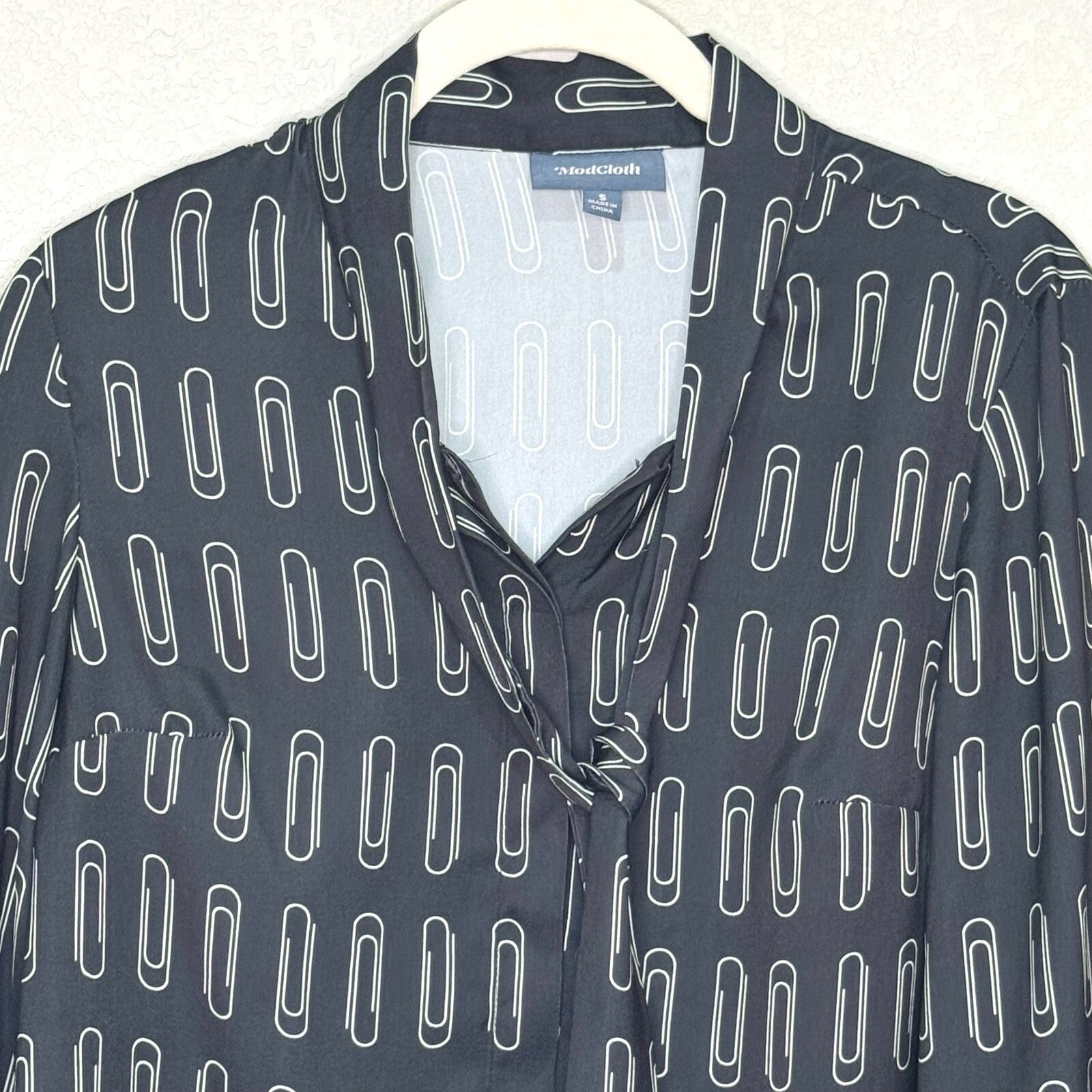 Modcloth Shirt Size Small Black Allover Paperclip Blouse Career Office - Flair - Style