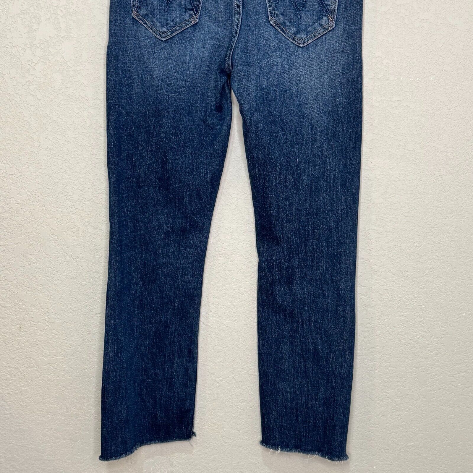 MOTHER The Insider Crop Step Fray Jeans Size 25 Blue Girl Crush - Flair - Style