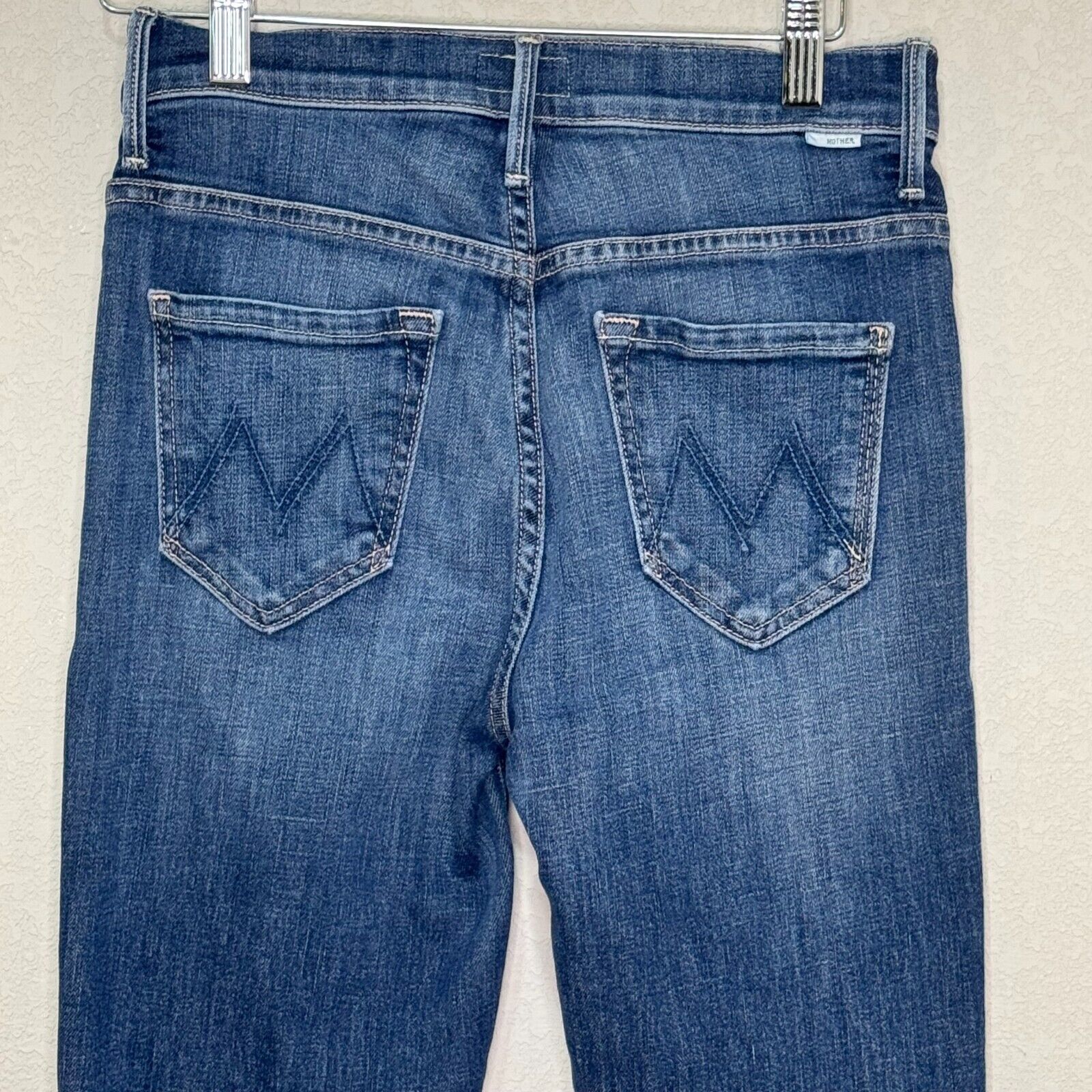 MOTHER The Insider Crop Step Fray Jeans Size 25 Blue Girl Crush - Flair - Style