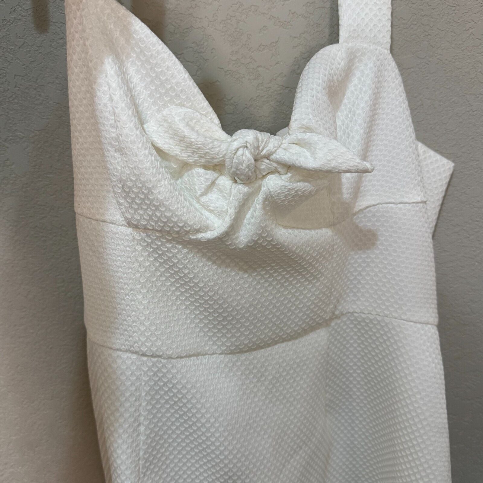 Trina Turk Halter Dress Size 8 White Textured NEW $168 - Flair - Style